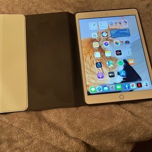 iPad 7th Generation Rose Gold 128GB “WiFi”